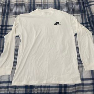 Nike Longsleeve Size Large